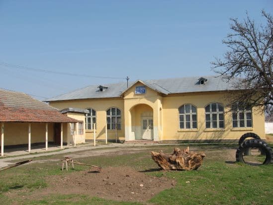 Potlogeni, Olt, Romania